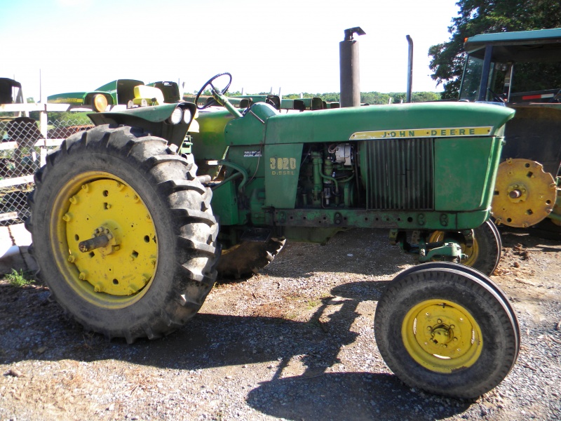 John Deere 2030 - Green Spring Tractor