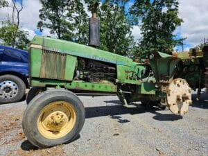 Photo of John Deere 2840 Tractor