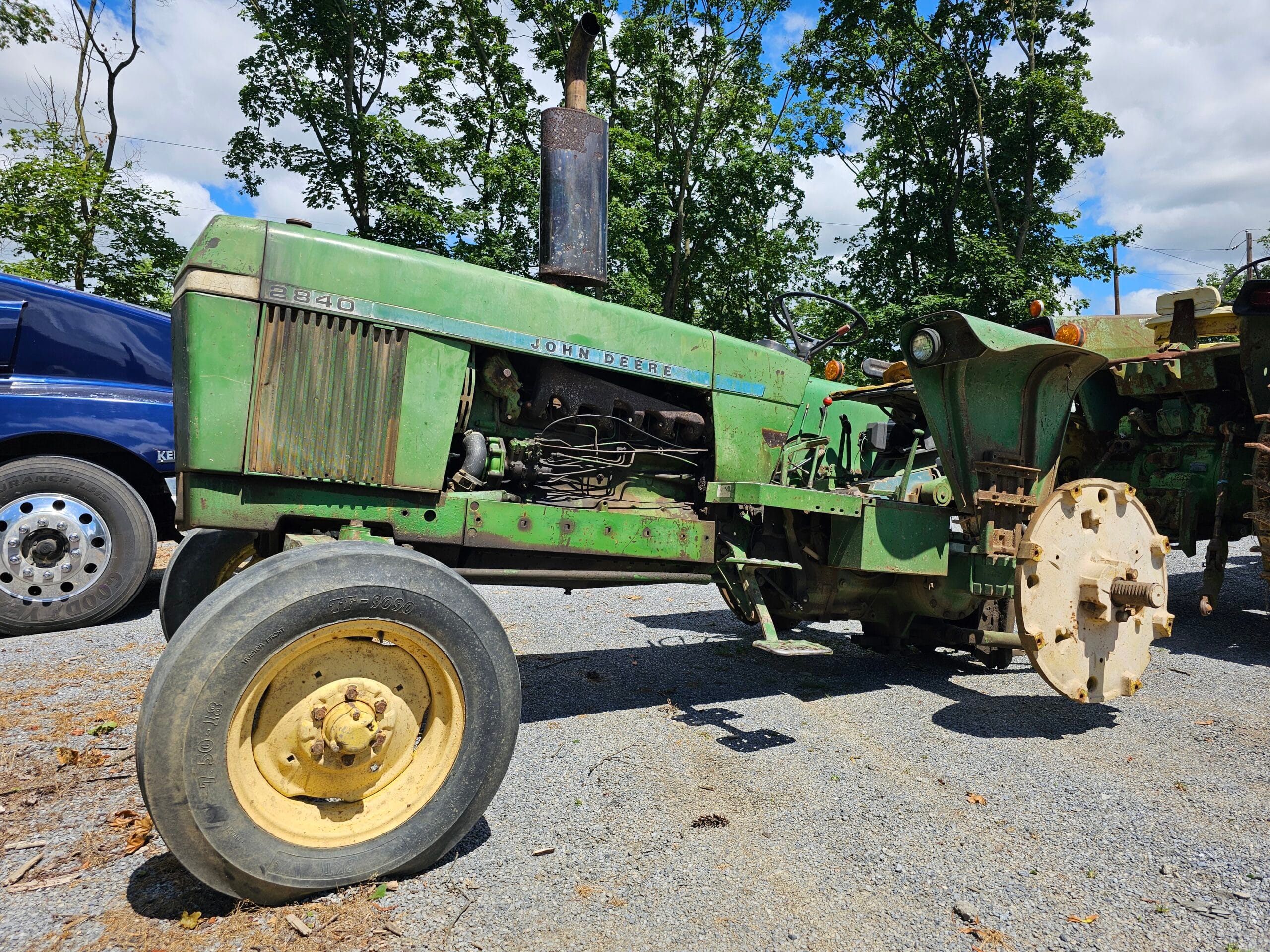 John Deere  2840 Tractor