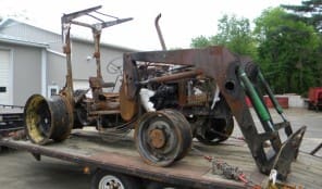 John Deere  5410 4X4 power reverser (fire