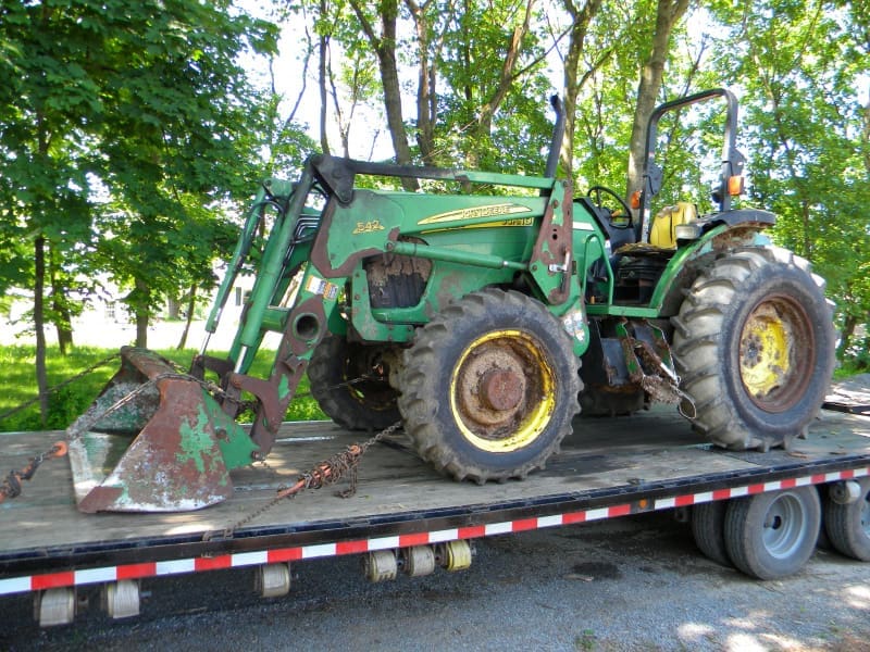 John Deere  5525 MFWD 542 Loader Tractor