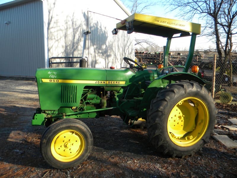 John Deere  950 Compact Tractor