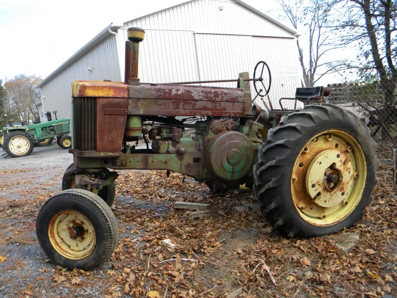John Deere  720 Gas Widefront Tractor