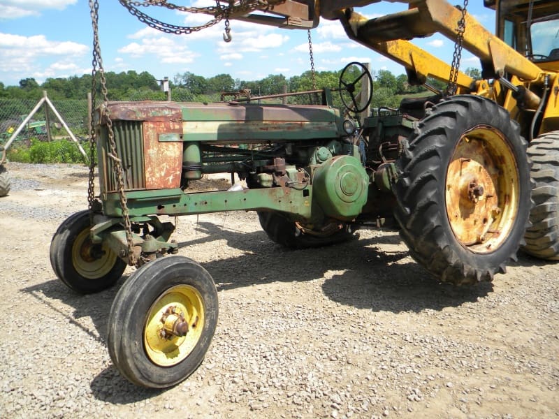 John Deere  520 Widefront Tractor