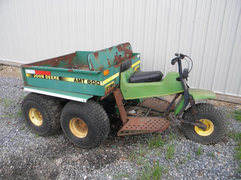 John Deere  AMT600 5-Wheel Gator