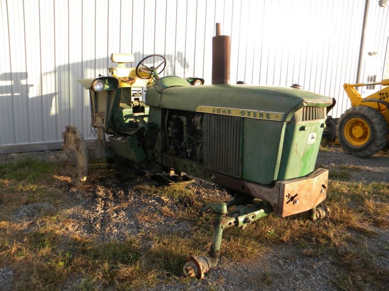 John Deere 1971 John Deere 3020 Diesel Sy